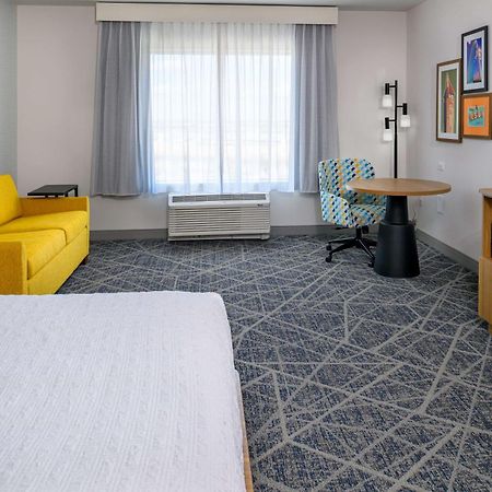 Hampton Inn By Hilton St Louis Airport Woodson Terrace Exteriör bild