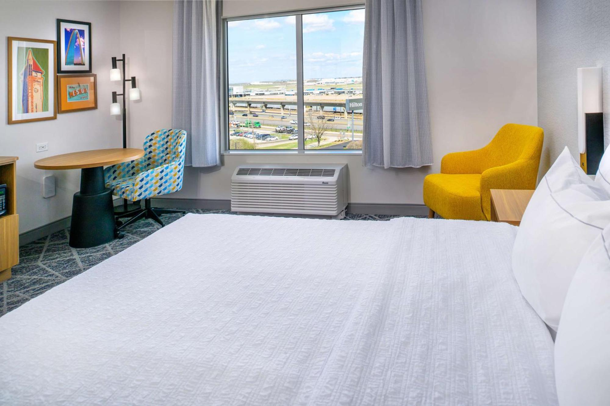 Hampton Inn By Hilton St Louis Airport Woodson Terrace Exteriör bild