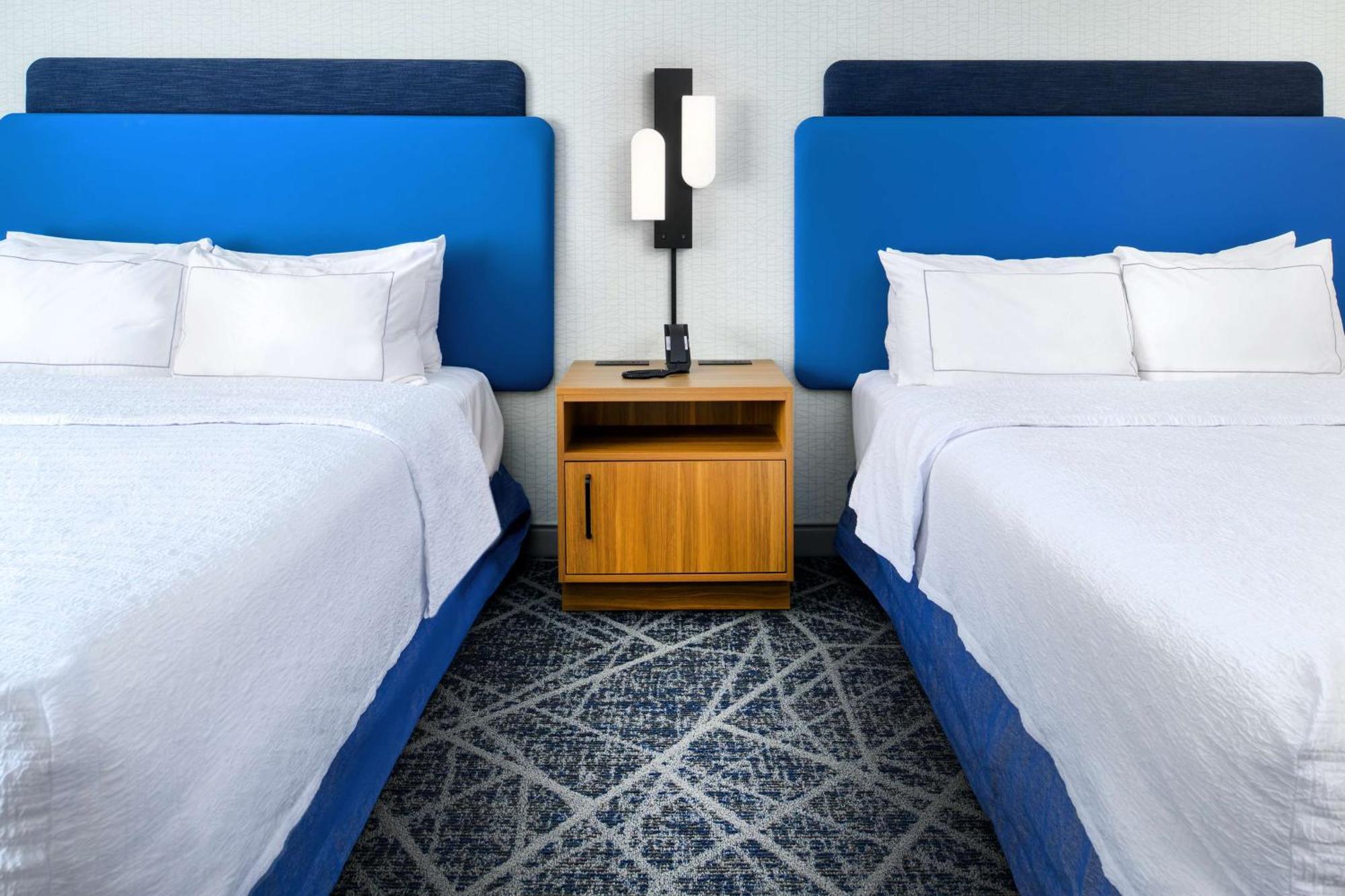 Hampton Inn By Hilton St Louis Airport Woodson Terrace Exteriör bild