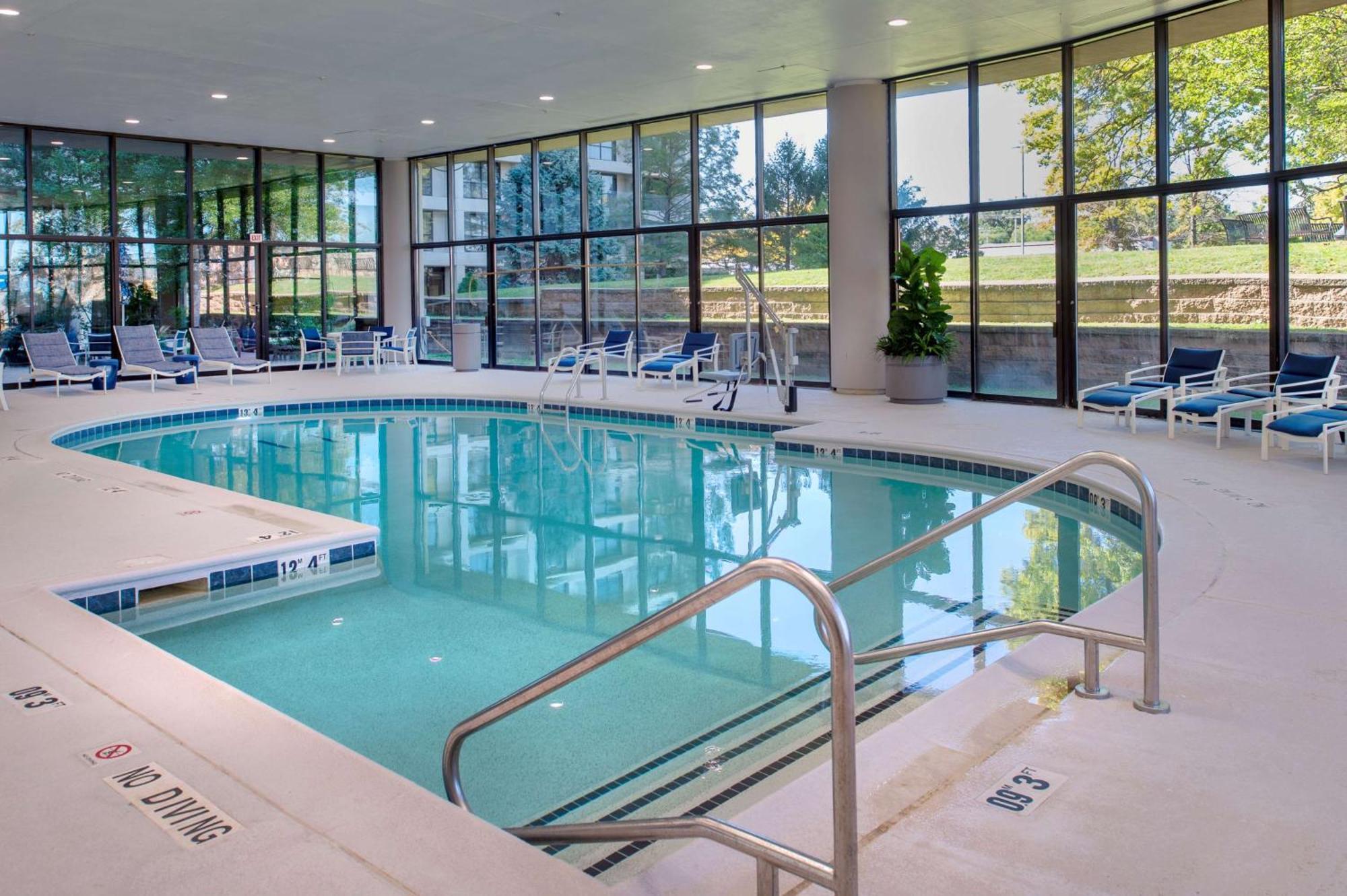 Hampton Inn By Hilton St Louis Airport Woodson Terrace Exteriör bild